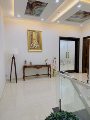 Spacious 3 Bedroom Entire Portion